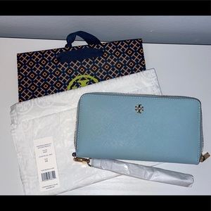 Tory Burch Emerson Continental Wallet Wristlet